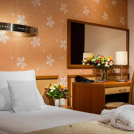 Hotel Victor Desilva 3*