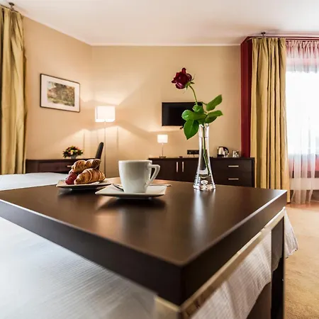 Victor Desilva Hotel 3*