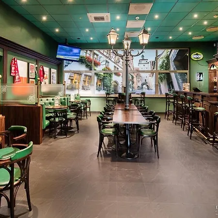 酒店 Victor Desilva 3*
