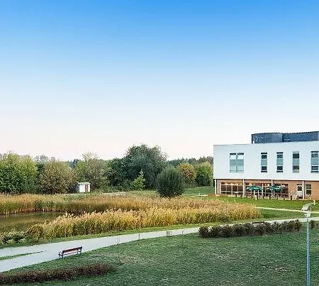 Victor Desilva מלון