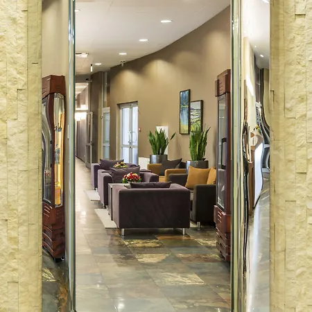 Victor Desilva מלון