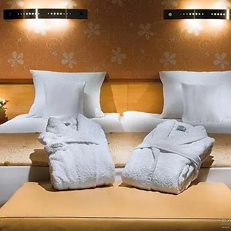 Victor Desilva Hotel 3*