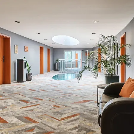 Victor Desilva Hotel 3*