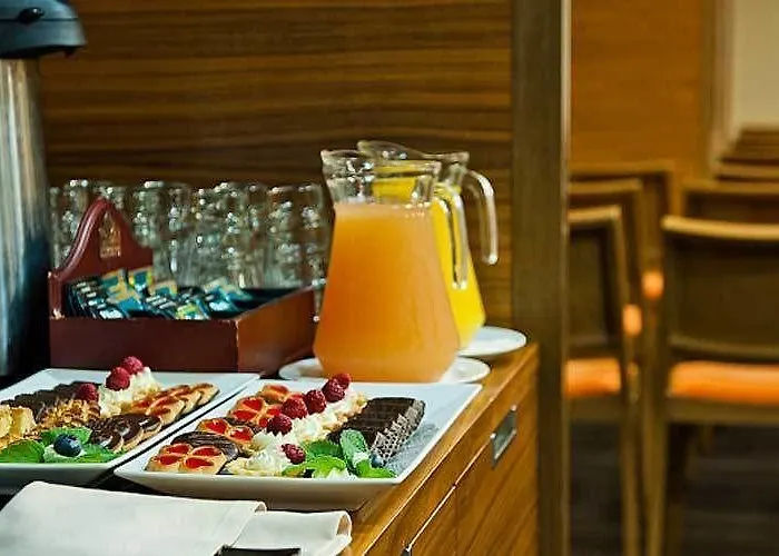 Hotel Victor Desilva 3*